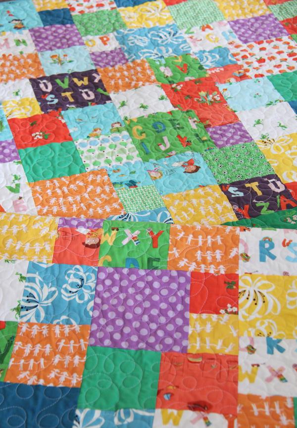Cluck Cluck Sew Fat Quarter Friday Quilt Pattern