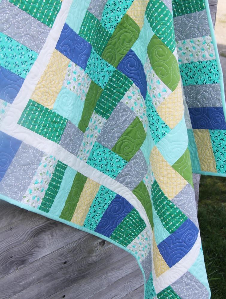 Cluck Cluck Sew Mingle Quilt Pattern