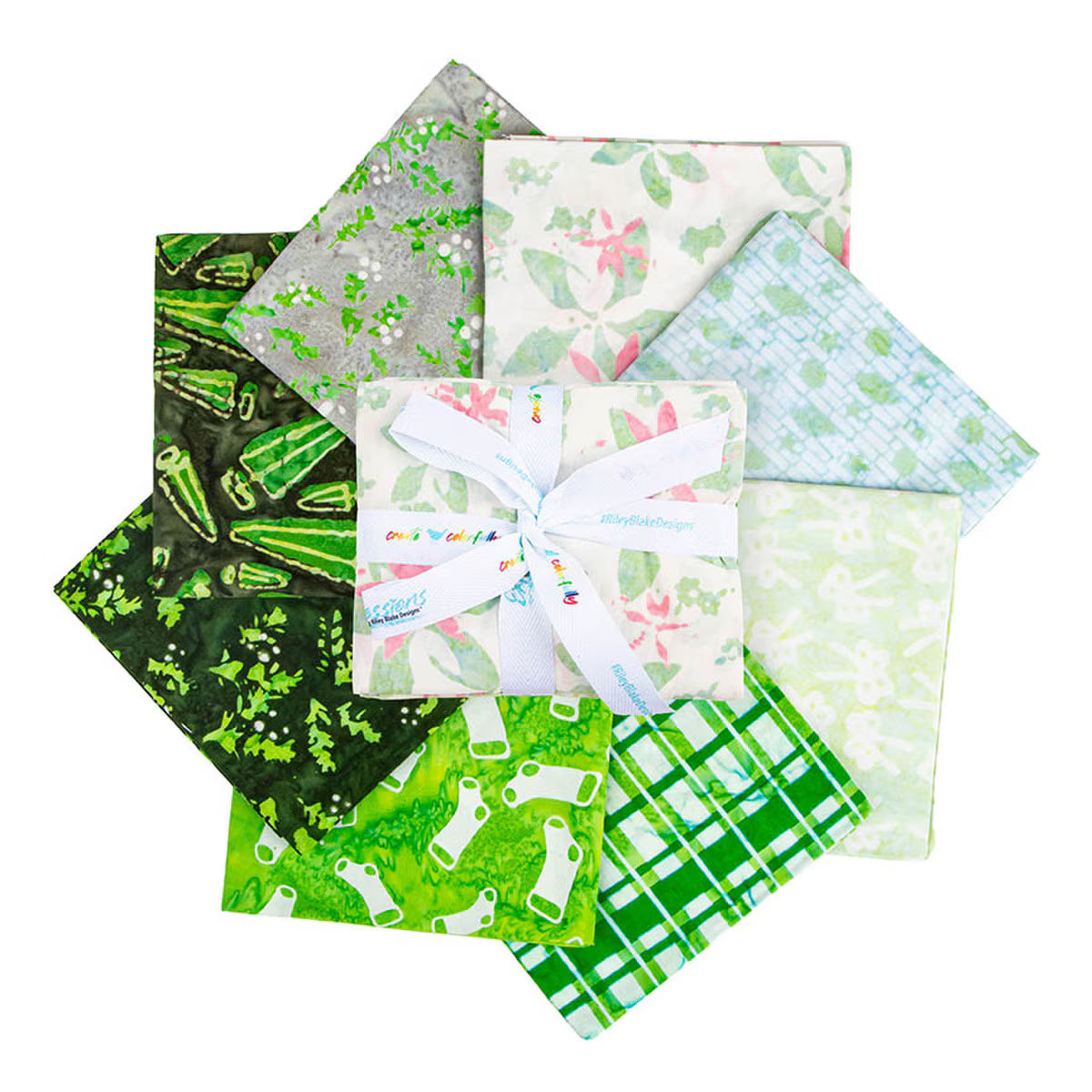 Batiks Holiday Happiness Garland Fat Quarter Bundle A 8pc